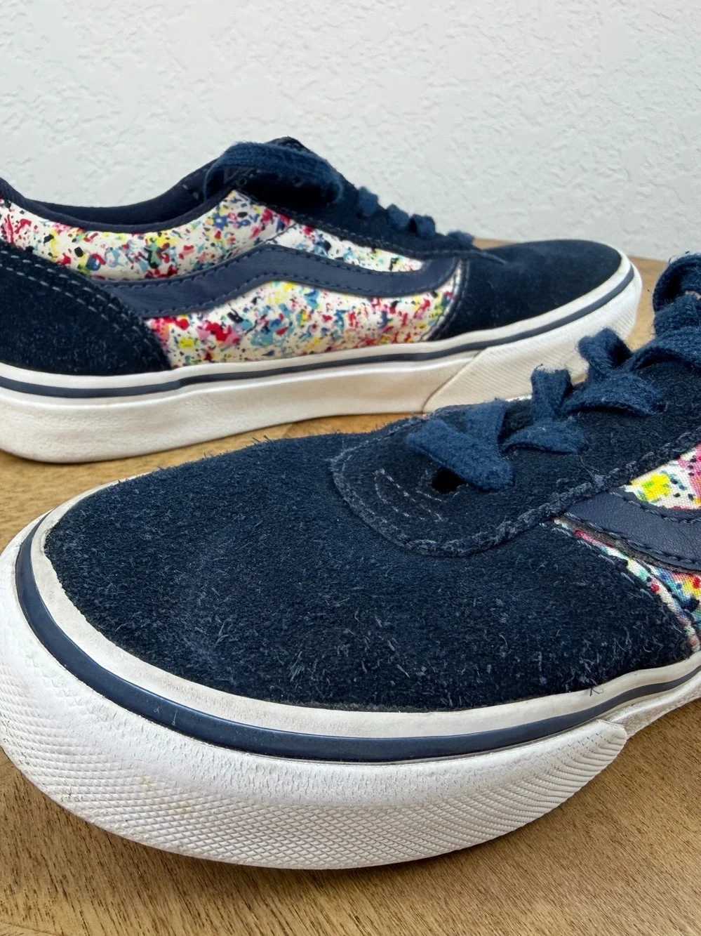 •VANS• Kids blue suede and floral shoes size 2Y